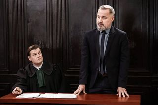 	Pierwsza miłość odc. 3994. Bartek (Rafał Kwietniewski), adwokat mecenas Niecoń (Szymon Sędrowski)