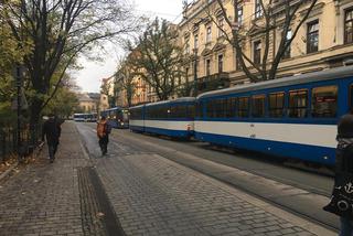 Kraków: Awaria tramwaju na ulicy Dunajewskiego.Wstrzymano ruch tramwajowy w kierunku Teatru Bagatela