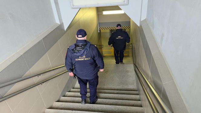 Mandaty za parkowanie przy PKP