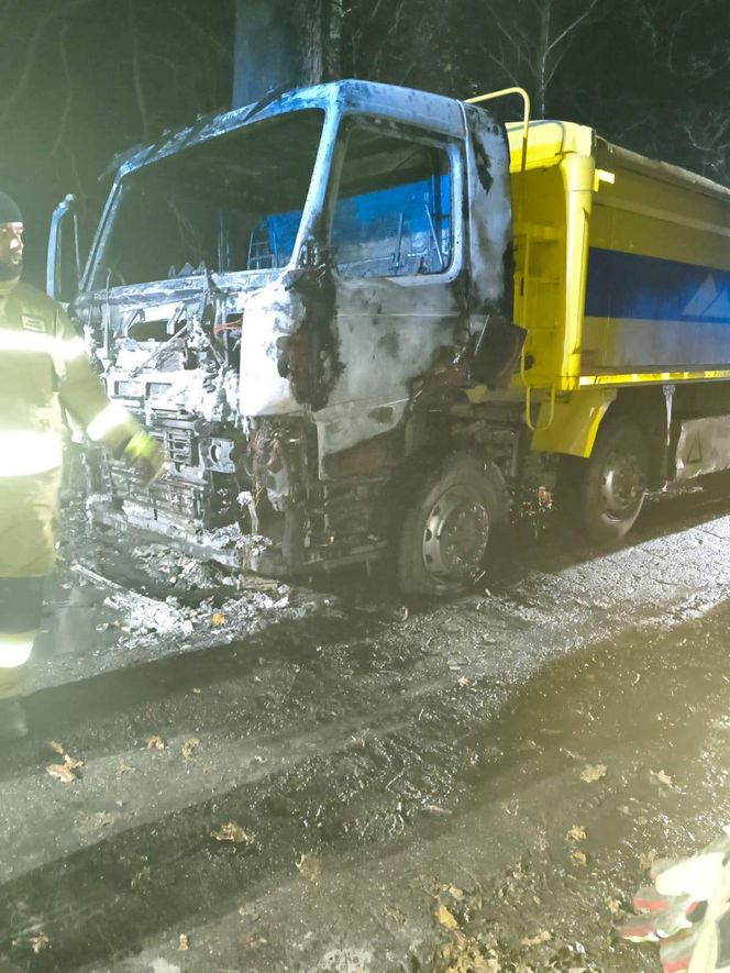 Ciężarówka płonęła jak pochodnia! Droga była zablokowana