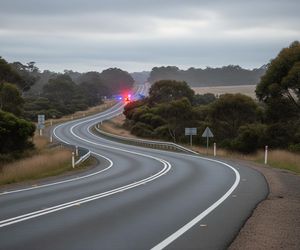 Wojnów. Zderzenie ciężarówki i osobówki zablokowało kluczową trasę