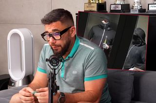 Mieszkanie Szalonego Reportera zaatakowane siekierami