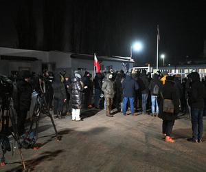 Kamiński i Wąsik w areszcie. Wielki protest w Warszawie