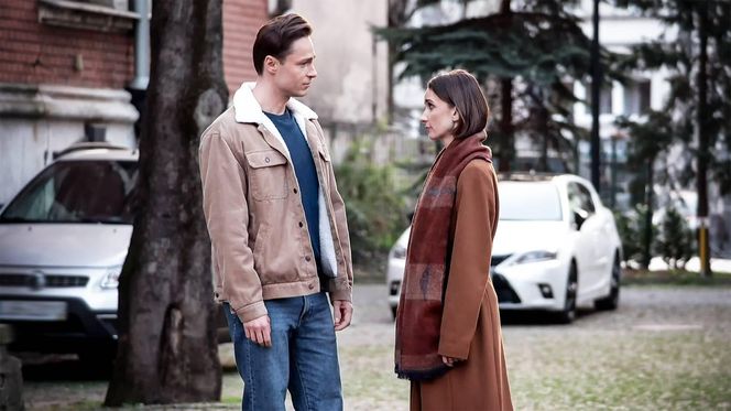 Pierwsza miłość odc. 4011. Krystian (Patryk Pniewski), Melka (Ewa Jakubowicz)