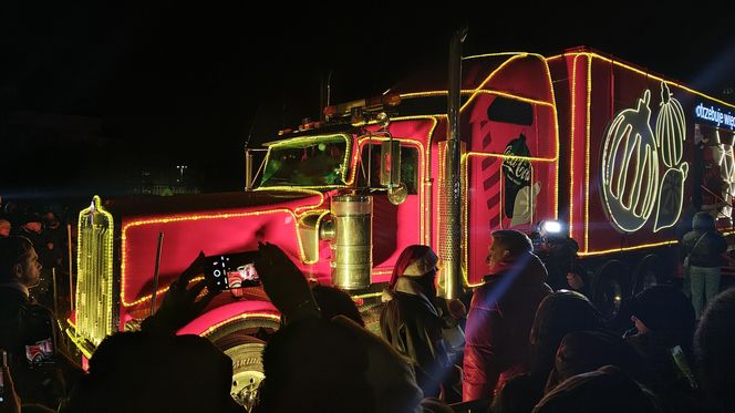 Tak prezentuje się świąteczna ciężarówka Coca-Coli. Wielki truck przyjechał do Wrocławia