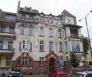 Zabytkowa kamienica w Olsztynie na sprzedaż. To największy pustostan w centrum miasta
