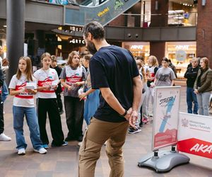 Mobilna skocznia narciarska stanęła w Bielsku-Białej. Przyjechał trener polskiej kadry i skoczkowie