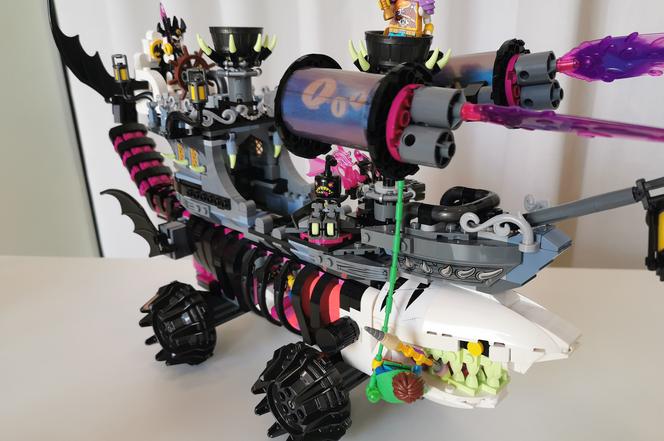 Statek koszmarnego rekina (LEGO DREAMZzz)