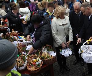 Andrzej Duda z ojcem przynieśli święconki