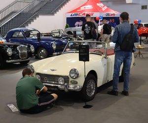 Retro Motor Show rozpoczęte! Wyjątkowe samochody na MTP!