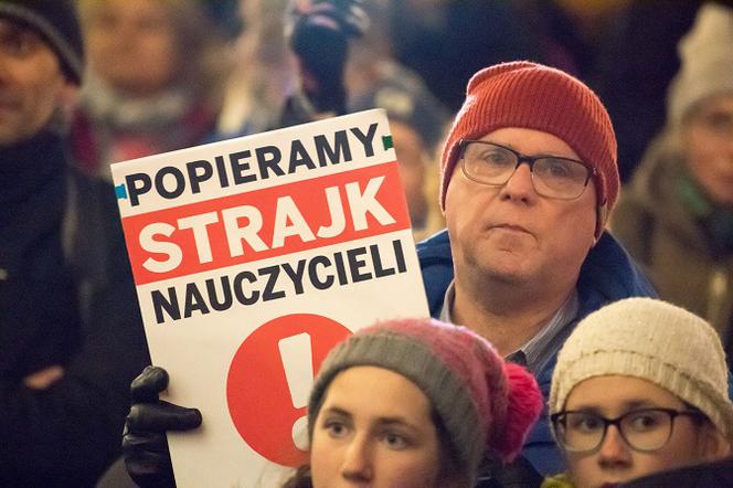 Solidarni z nauczycielami - kiedy i gdzie akcja wsparcia dla strajkujących pracowników oświaty?
