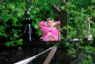 Polacy puścili go w szlafroku