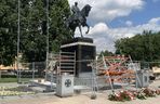 Trwają prace przy remoncie pomnika Józefa Piłsudskiego w Lublinie 