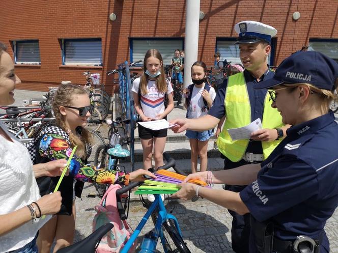 rajd rowerowy z policjantami