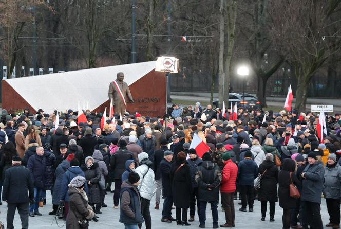 Odsłonięcie pomnika Lecha Kaczyńskiego przy Placu Teatralnym w Lublinie