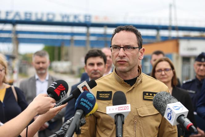 Pożar chemikaliów w Siemianowicach Śląskich. Rząd zapowiada zmiany w prawie. Konferencja prasowa