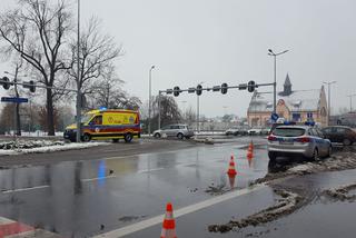 Posypał śnieg, posypały się kolizje w Lesznie 