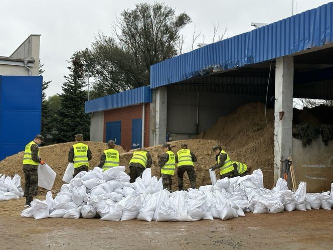 Ostrów. Worki i piasek są. Magazyny po wrześniowym alarmie powodziowym uzupełnione