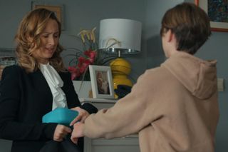 Barwy szczęścia, odcinek 3148. Asia (Anna Gzyra), Emil (Artem Malaszczuk)