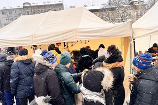 Świąteczne Targi Rzeczy Wyjątkowych 2023 na Rynku Podgórskim. Tłumy dopisały 