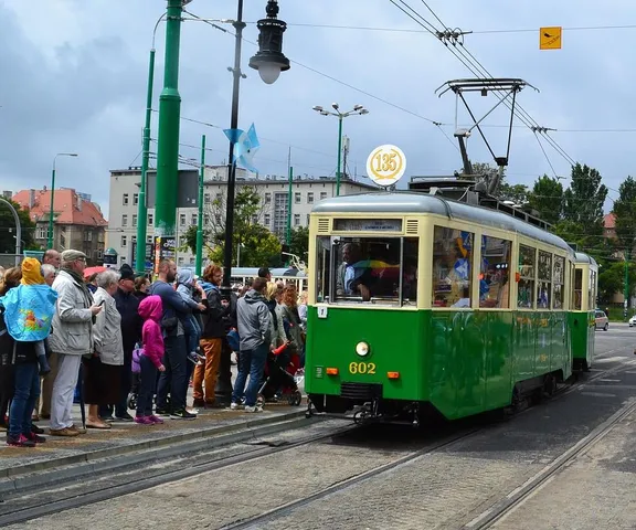 Historyczne autobusy i tramwaje w Poznaniu 