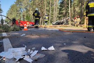 Podlaskie. Tragiczny wypadek na dk 64. Dachowała osobówka. Nie żyje jedna osoba