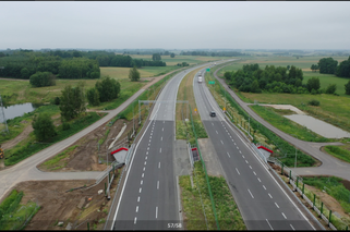 Szybsza podroż do stolicy. Drogowcy oddają kolejne fragmenty trasy S7