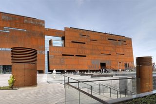 Stal corten – rdzawa blacha na elewacje, dekoracje i do ogrodu