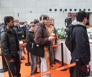 Tłumy na otwarciu Popeyes w Olsztynie. Rekordzista czekał w kolejce ponad 20 godzin