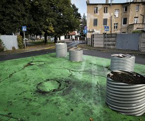 Zrywają asfalt na Wałowej