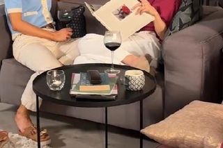 M jak miłość. Kama (Michalina Sosna), Aneta (Ilona Janyst)