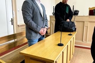 Miał znęcać się nad świadkiem. Na nagraniu płacz, krzyk i wulgaryzmy. Policjant przed sądem