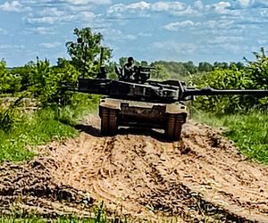 Czołgi K2 podczas ćwiczeń w 9BBKPanc