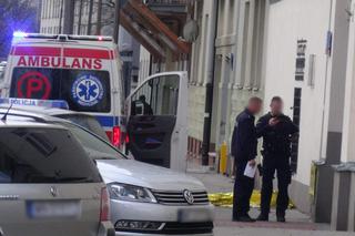 Dramatyczna akcja ratunkowa na warszawskiej Pradze. Upadł na ziemię i umarł