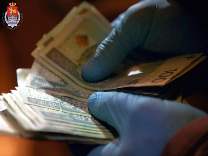 Mafia "wnuczków" rozbita. Wielka akcja policji, 5 zatrzymanych za oszustwa i narkotyki
