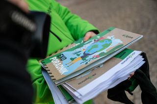 SZOT we Wrocławiu – przekaż ubrania lub znajdź im nowy dom!