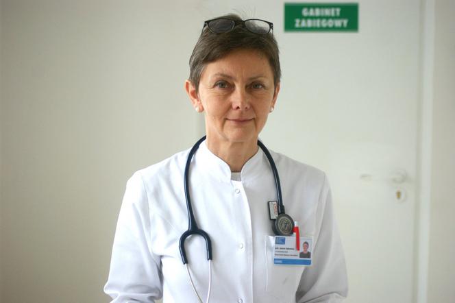 Profesor Joanna Zajkowska z Uniwersytetu Medycznego w Białymstoku