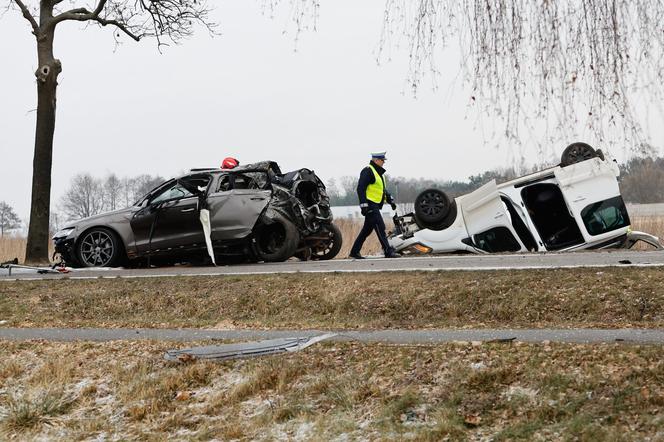 Śmiertelny wypadek w Odolanowie. Nie żyją dwie osoby