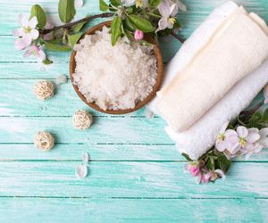 Sól do kąpieli - relaks i detoks. Przepisy na sól do kąpieli