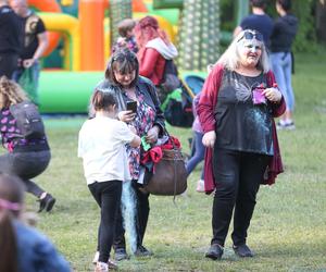 Festiwal kolorów na stadionie Walki Zabrze ZDJĘCIA