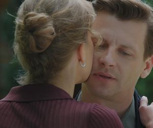 M jak miłość odc. 1886. Hania (Wiktoria Basik), AdamM jak miłość odc. 1886. Natalka (Dominika Suchecka), Adam Karski (Patryk Szwichtenberg) Karski (Patryk Szwichtenberg)