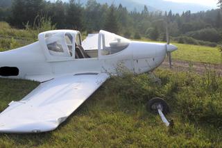 Nisko lecący samolot uderzył podwoziem mężczyznę. Są zdjęcia z miejsca wypadku