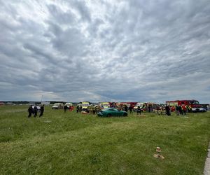 Dramatyczne sceny w Krośnie. Podczas wyścigu samochód uderzył w kibiców