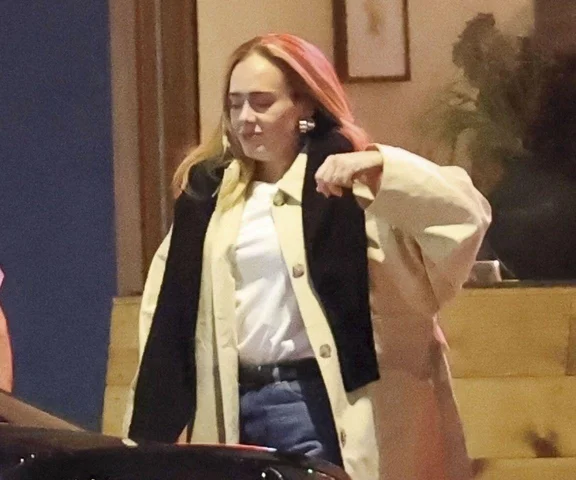 Niewidziana od roku Adele przyłapana na ulicy. Tak teraz wygląda!