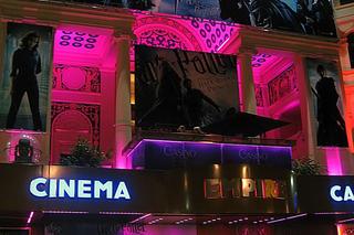 Święta Bożego Narodzenia za granicą? Do tych krajów polecisz z Jasionki