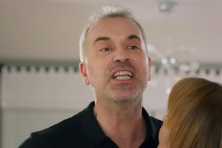 Miłość i nadzieja. Czy Bülent z serialu Miłość i nadzieja umrze?