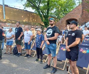  Kolejni żołnierze ''symbolicznie'' wrócili do domu