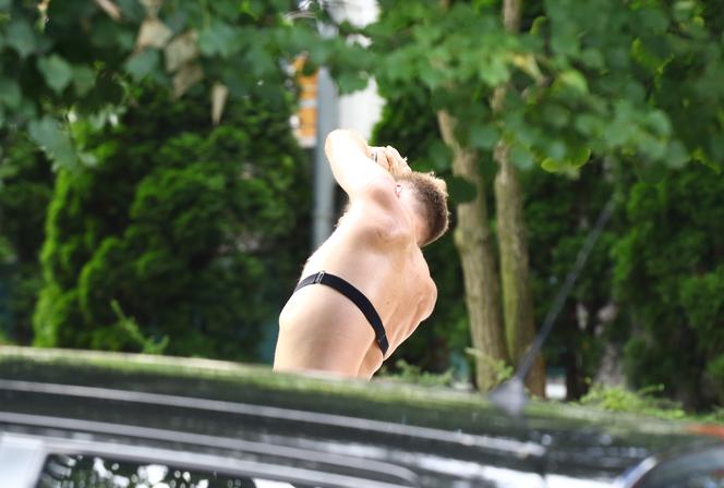 JAKUB WESOŁOWSKI_1PUBL