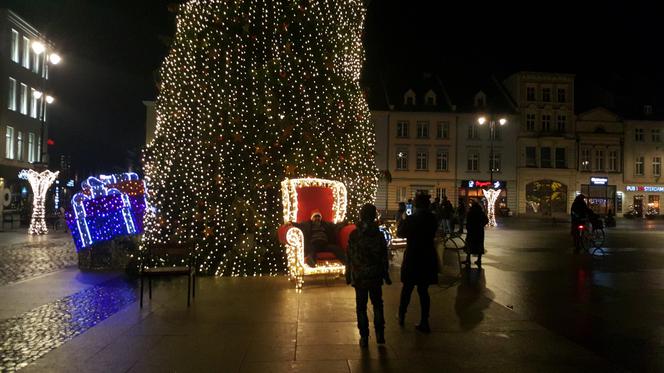 Bydgoszcz w świątecznej odsłonie zachwyca! Tu jest MAGICZNIE! [ZDJĘCIA]