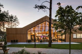 Życie w Architekturze 2025. Dom Weselny LUBASZKA. Architekci Tomasz Janiec i Kamila Fijałkowska-Janiec